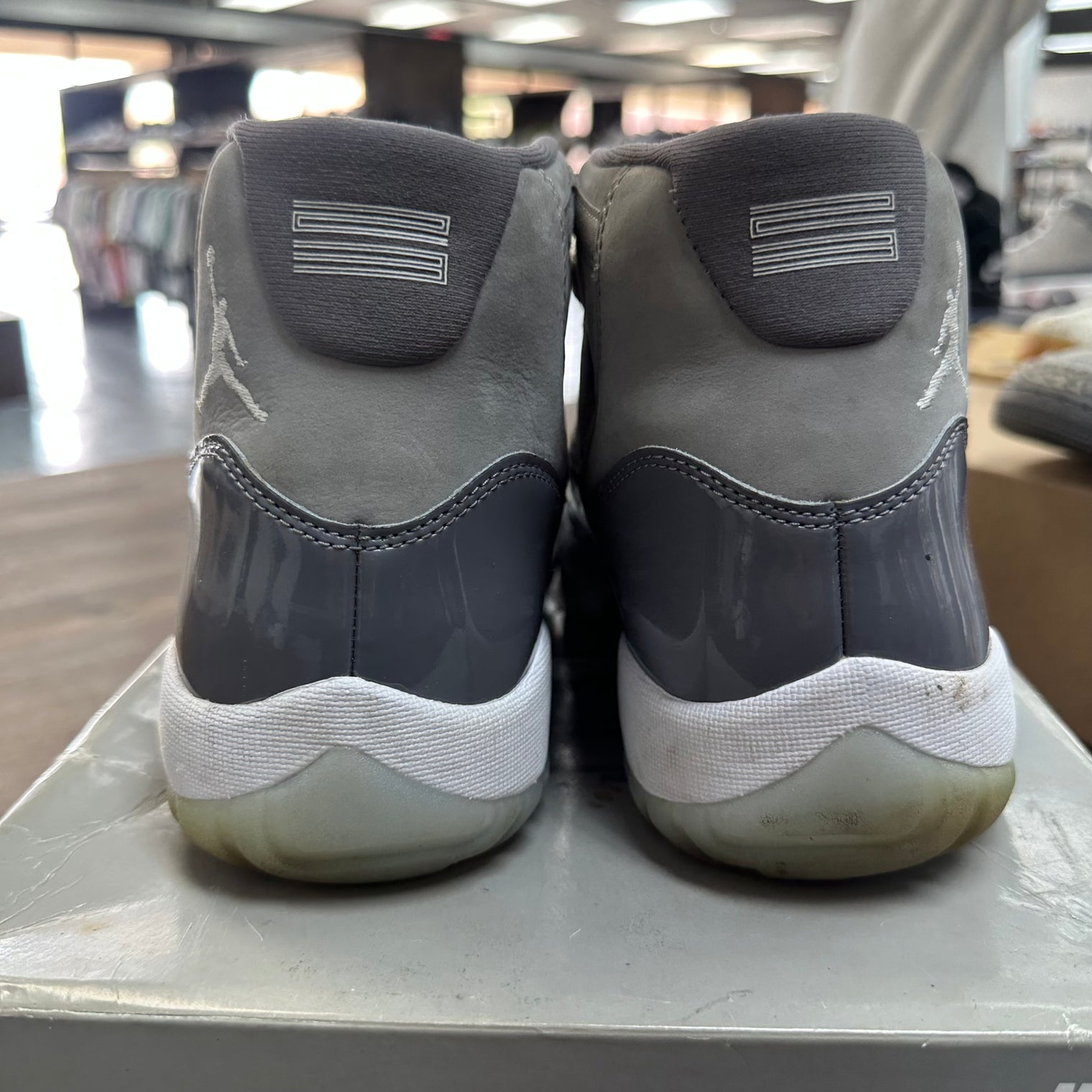 Cool Grey Jordan 11 (USED, No Insoles)