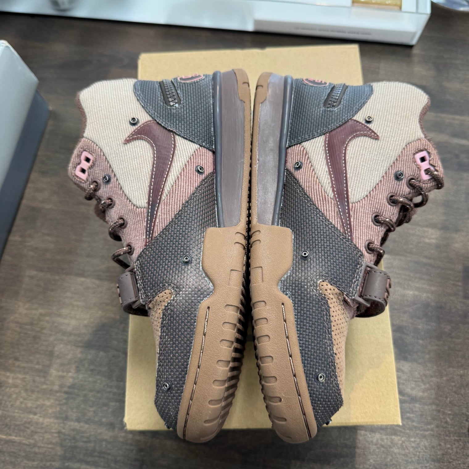 Wheat Travis Scott Air Trainer 1 SP (USED)