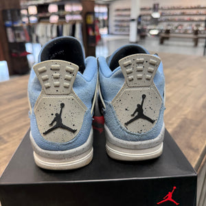 Jordan 4 Retro University Blue (US 6Y) (USED) Size 6Y (Pre-Owned) - Image 4