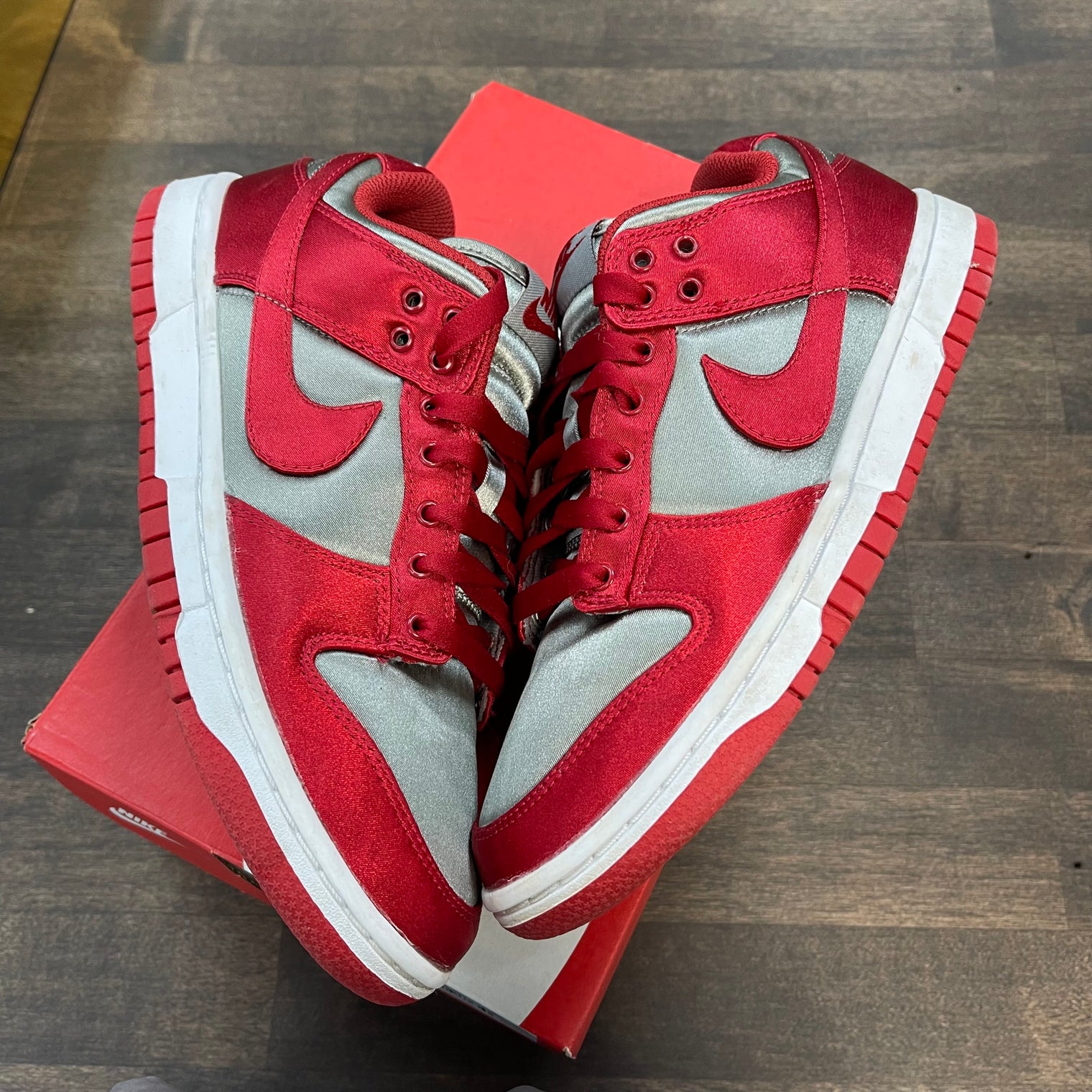 Satin UNLV Nike Dunk Low (USED)