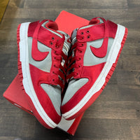 Satin UNLV Nike Dunk Low (USED)