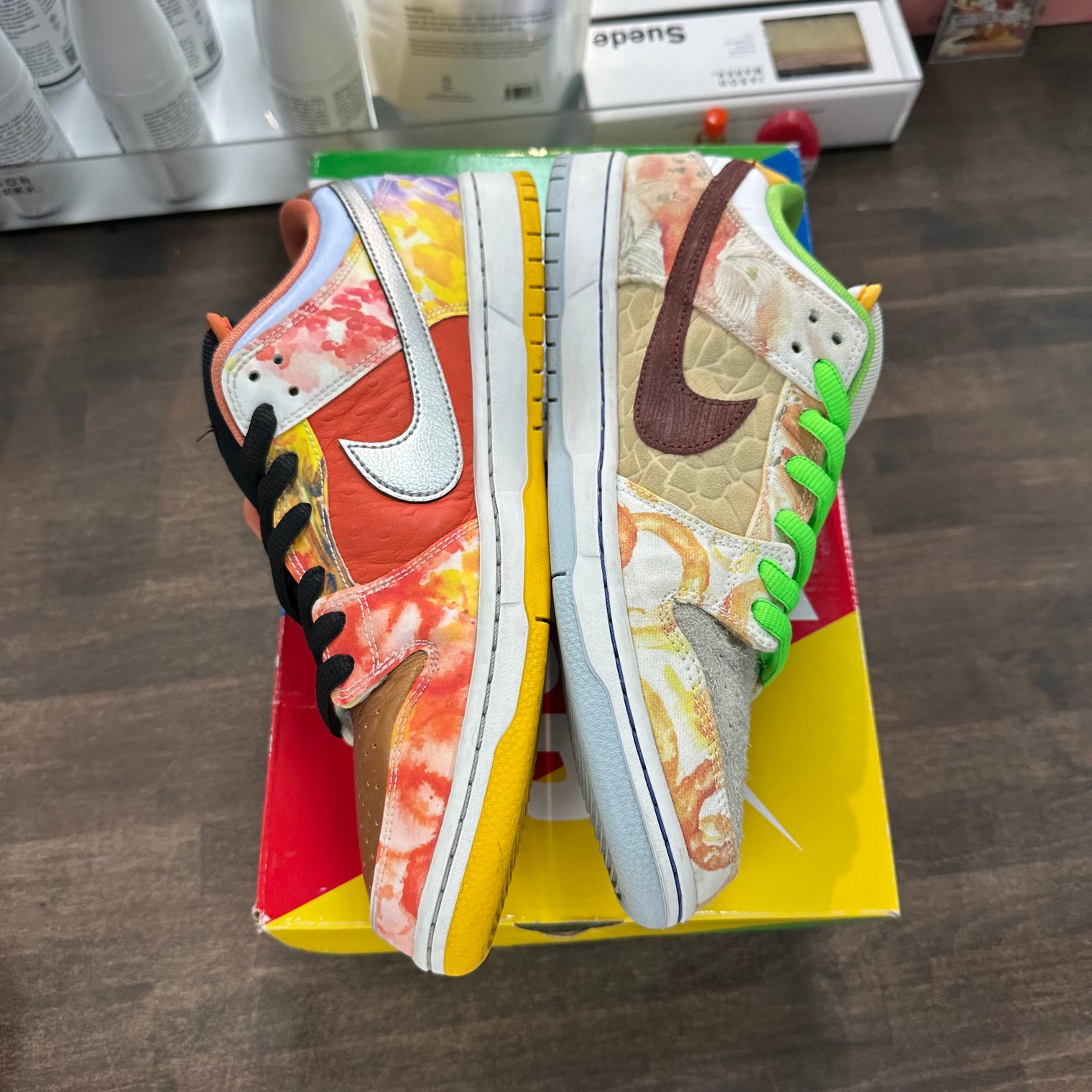 Street Hawker SB Dunk Low (USED, Replacement Box)