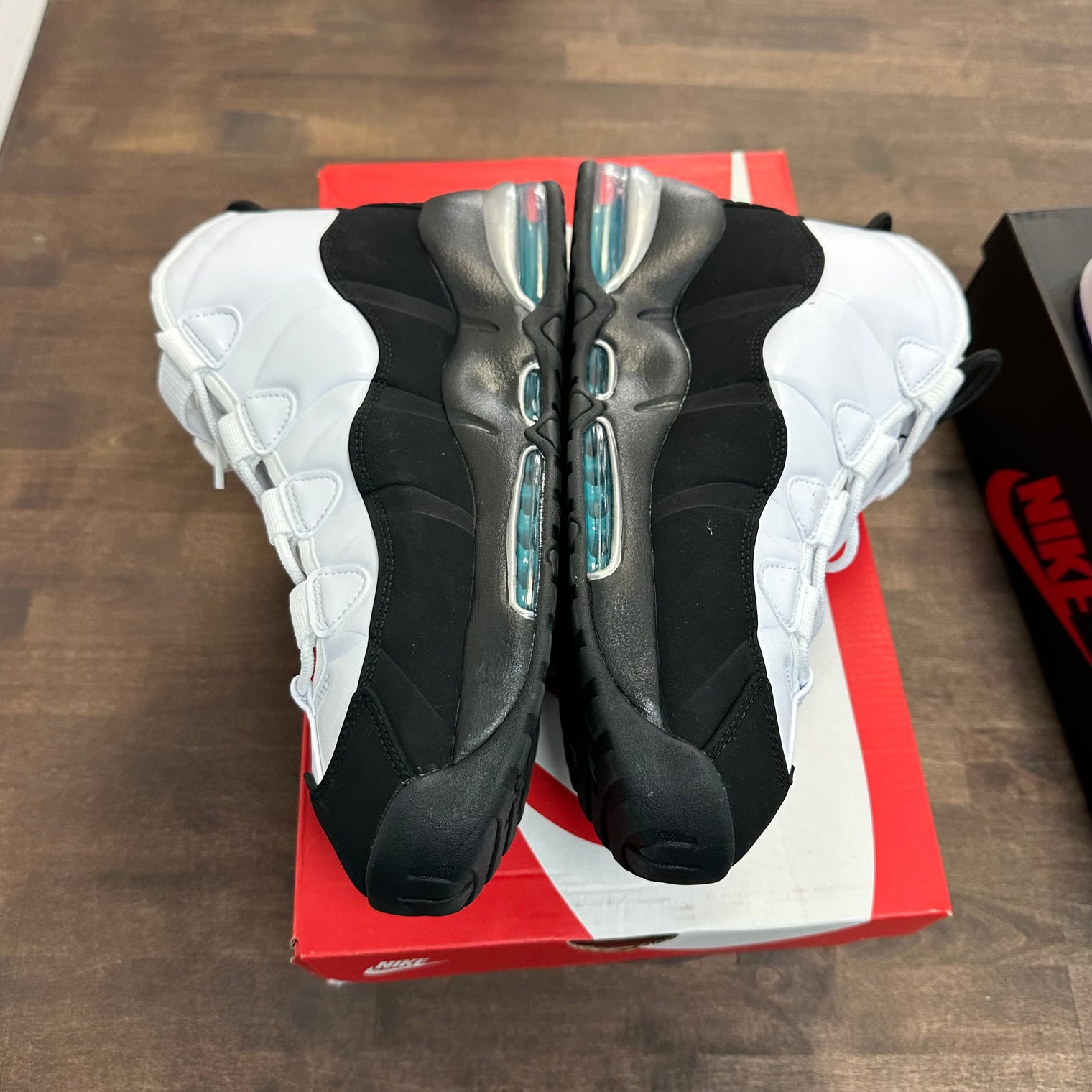 White Black Teal Air Max Uptempo 95 (Lightly Worn)
