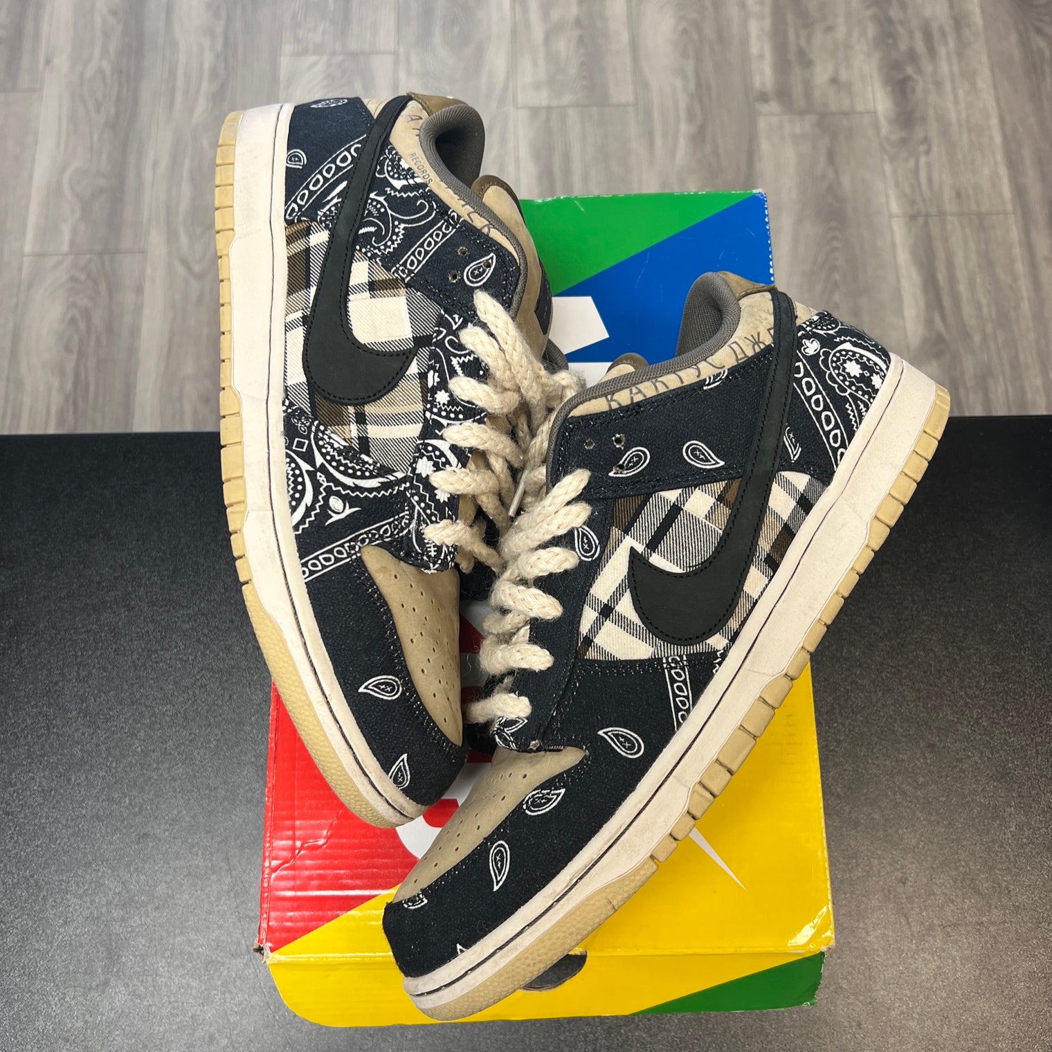 Nike Dunk Low Premium QS SB x Travis Scott Cactus Jack (USED)