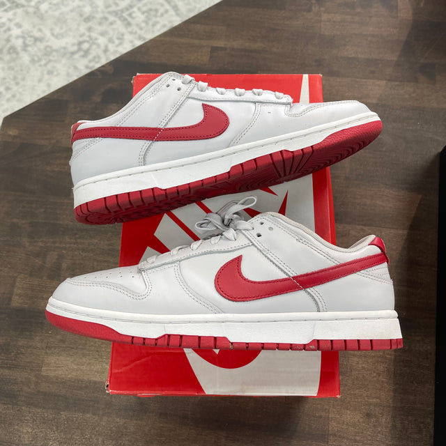 Vast Grey Varsity Red Nike Dunk Low (USED)