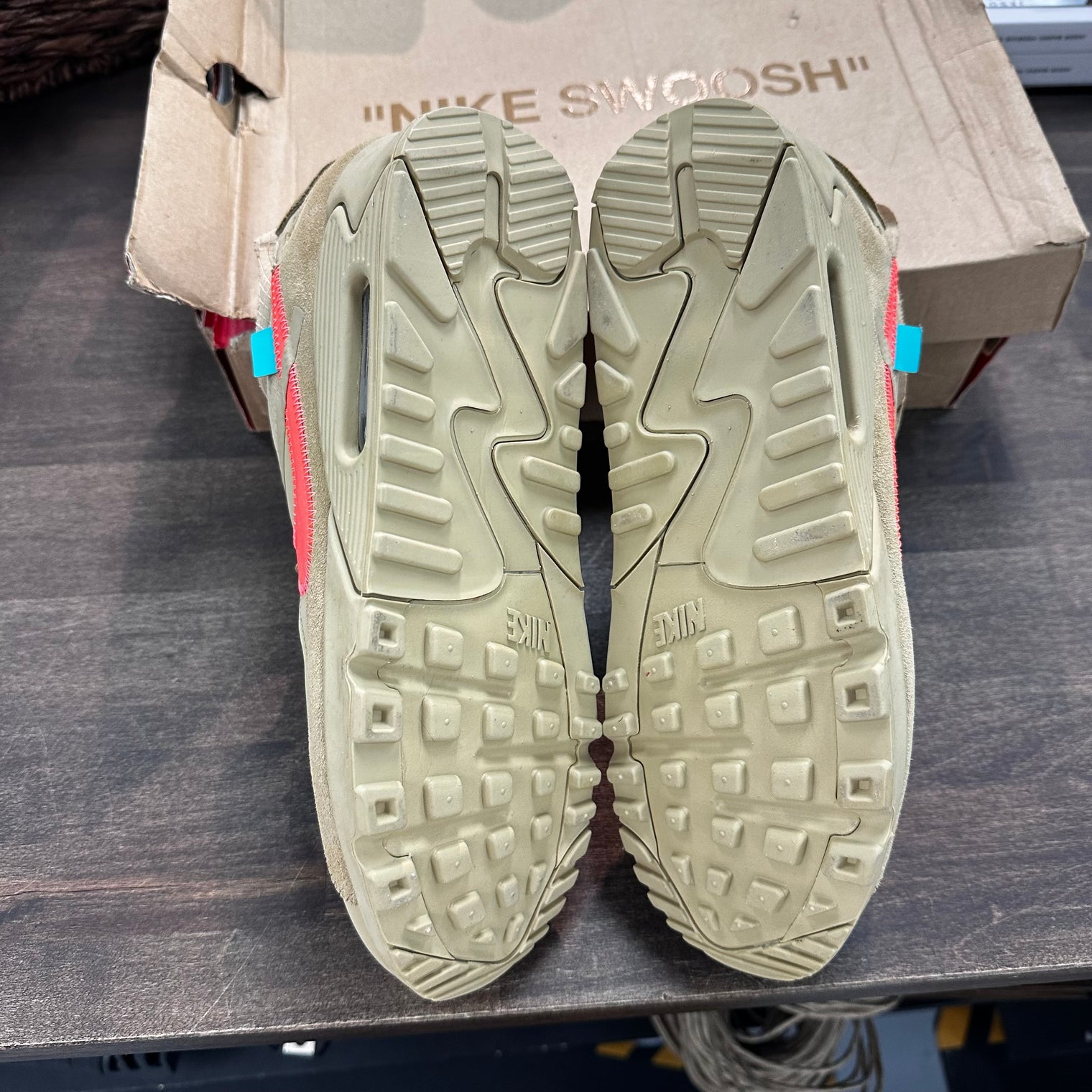 Dessert Ore Off-White Nike Max 90 (Damaged Box)