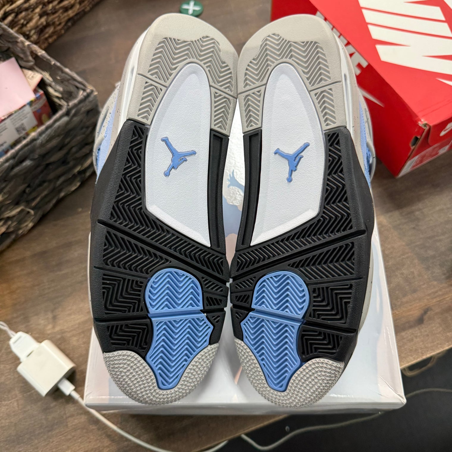 University Blue Jordan 4 Retro (Lightly Worn)
