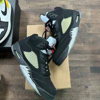 Black Metallic Jordan 5 Retro (2016) (USED, No Box)