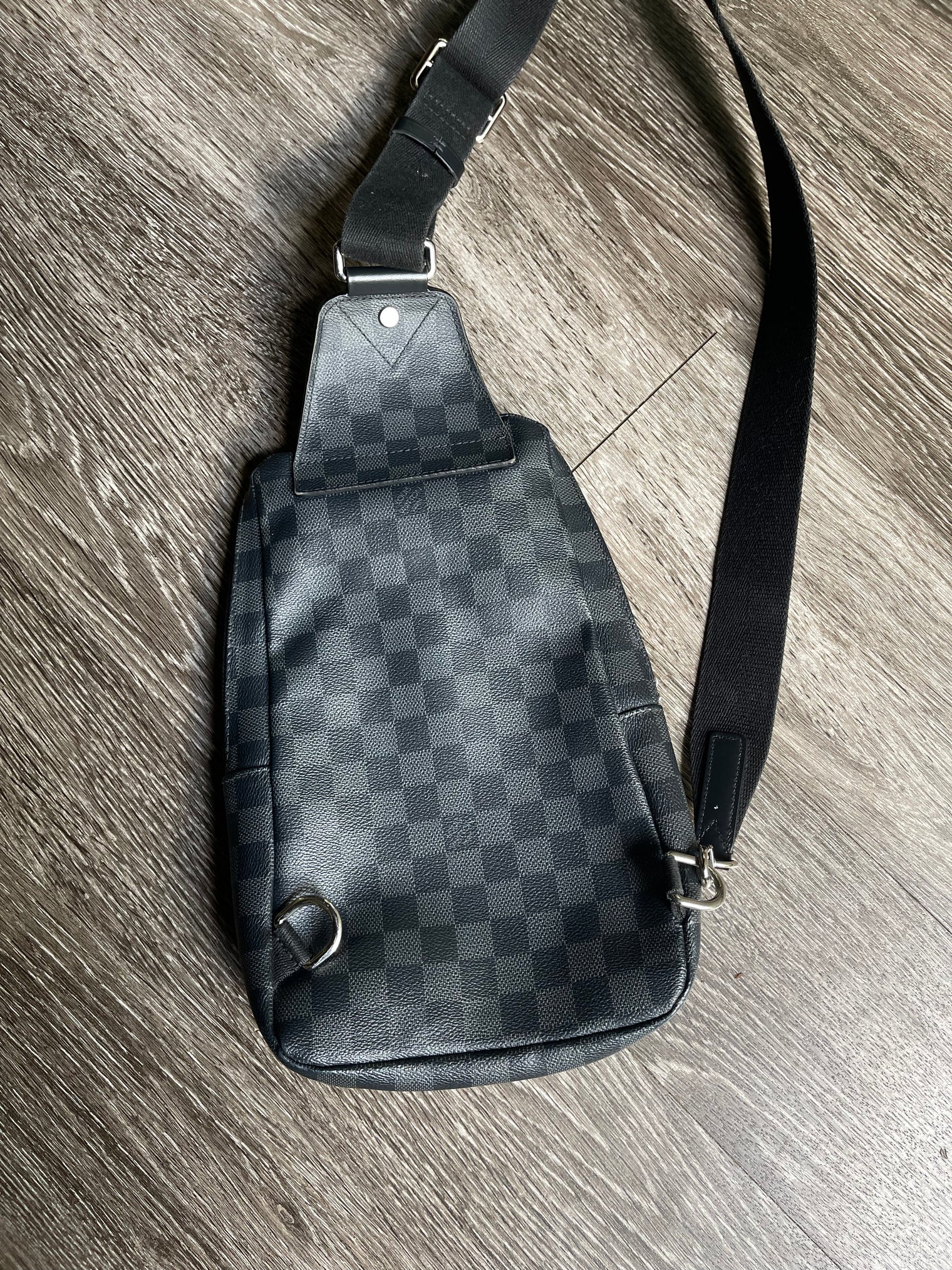 Louis Vuitton Black Avenue Damier Sling Bag (USED)