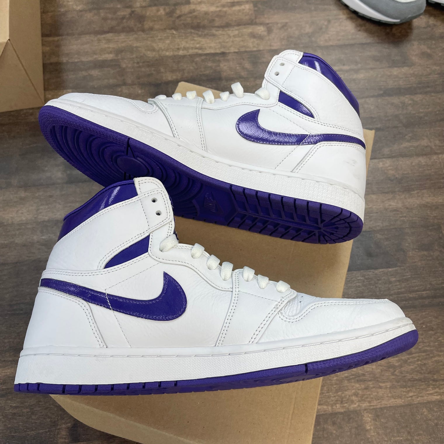 (W) Metallic Purple Jordan 1 High (USED, No Box)