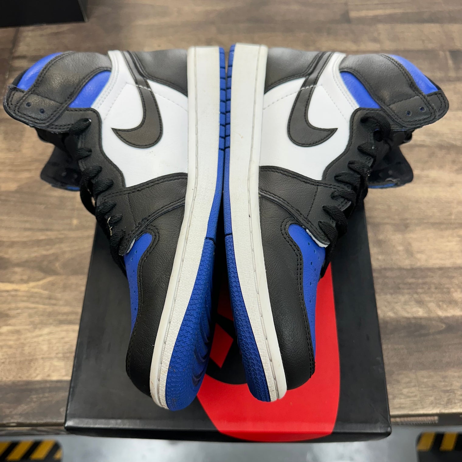 Royal Toe Jordan 1 High (USED)