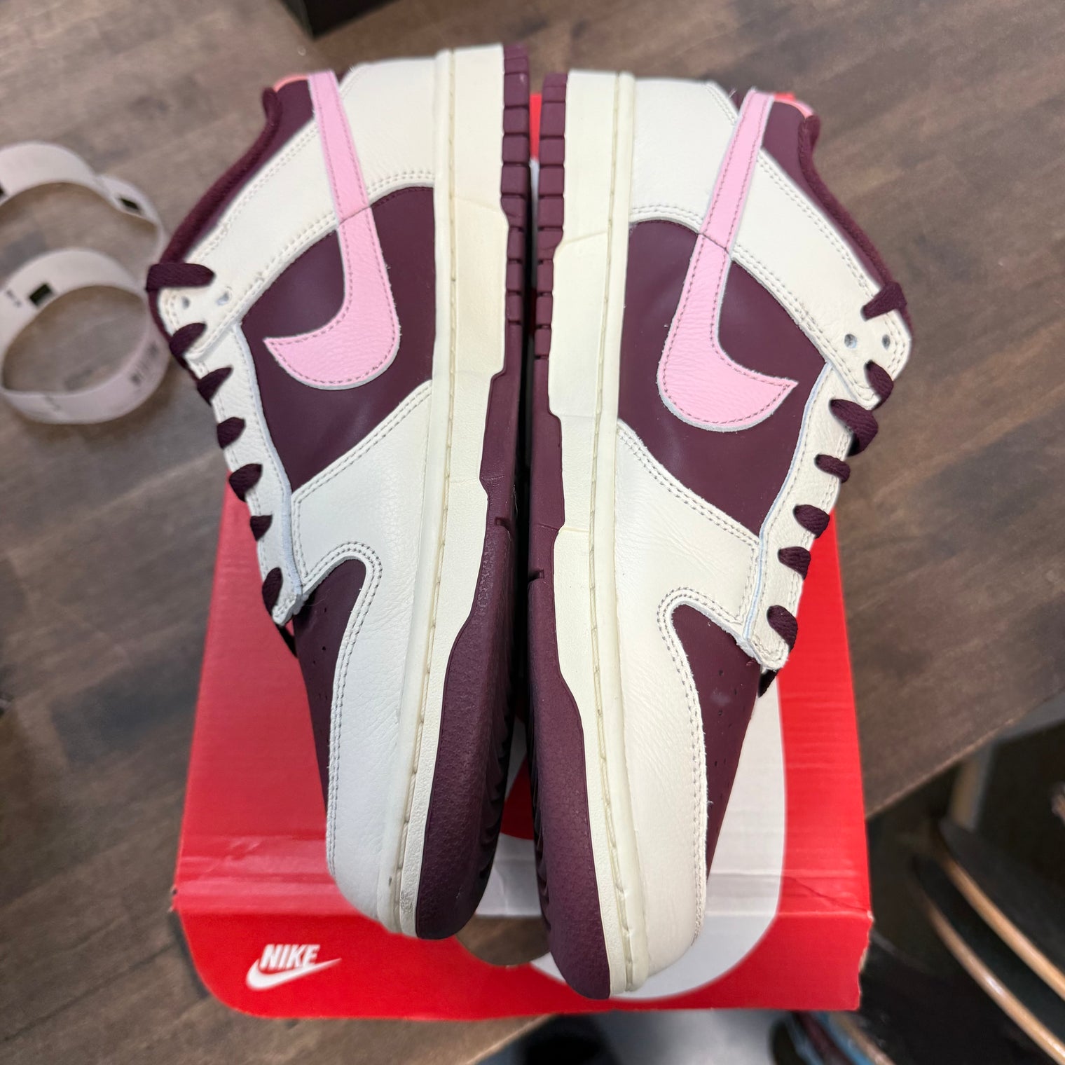 Valentine's Day Nike Dunk Low Retro PRM (USED)
