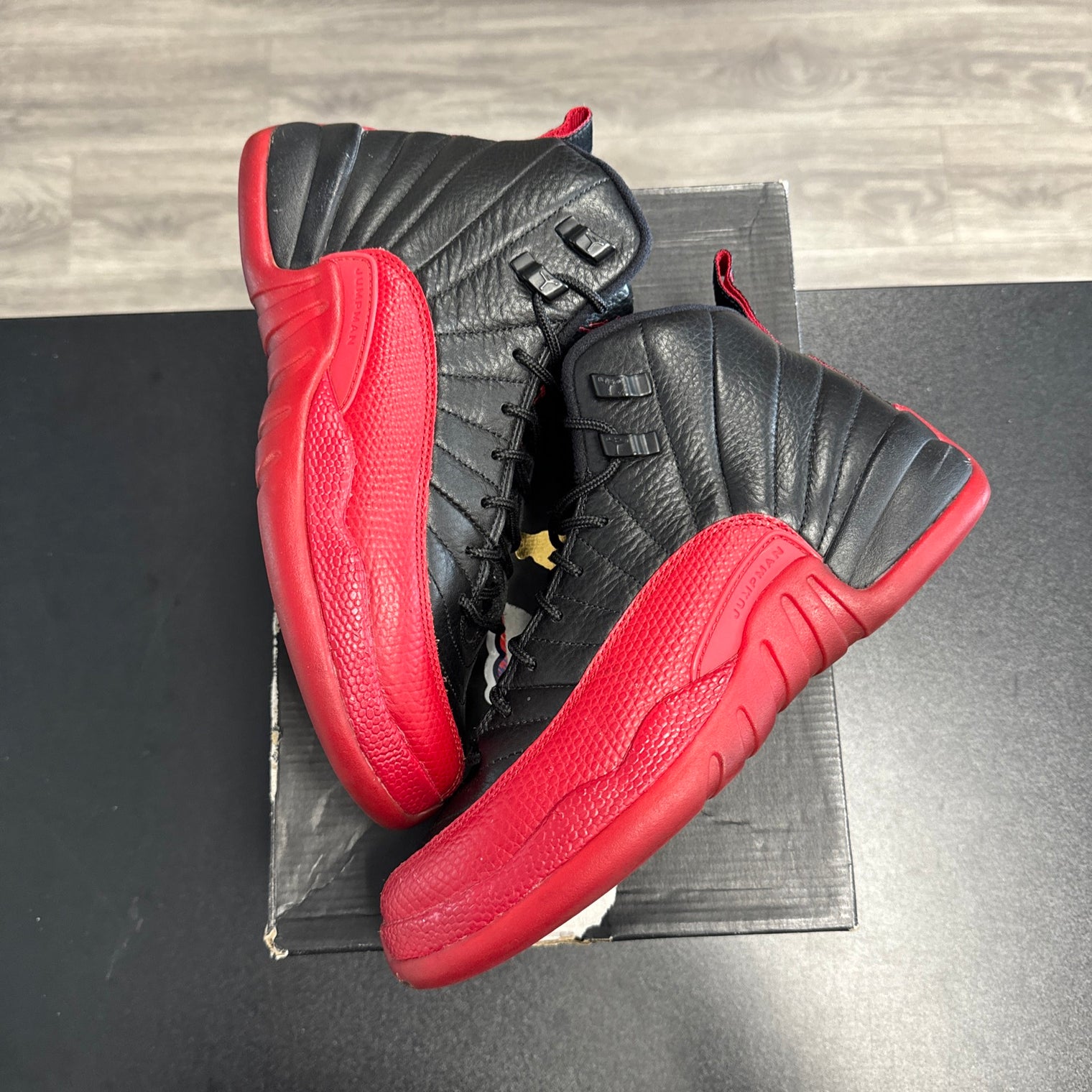 Flu Game Jordan 12 (GS) (USED)