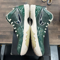 Undefeated Milwaukee Bucks Kobe 5 Protro (USED)
