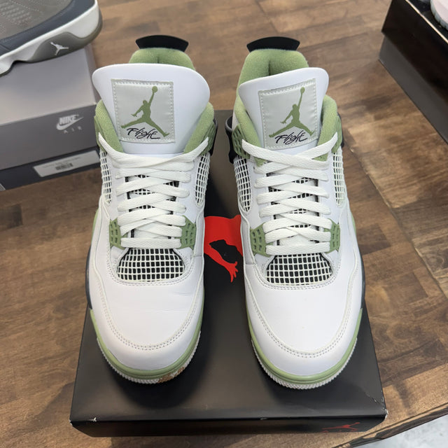 Seafoam Jordan 4 (W) (USED)