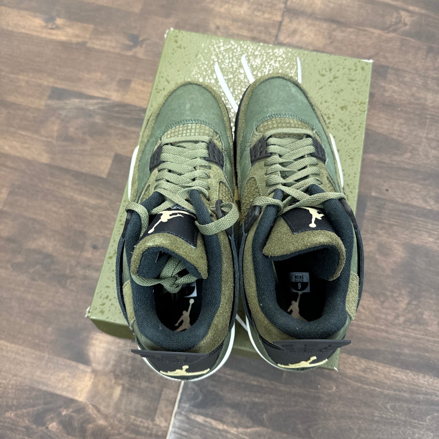 Craft Olive Jordan 4 (USED)