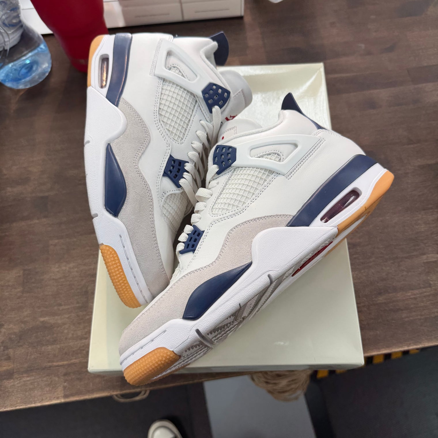 Navy SB Jordan 4 Retro (USED)