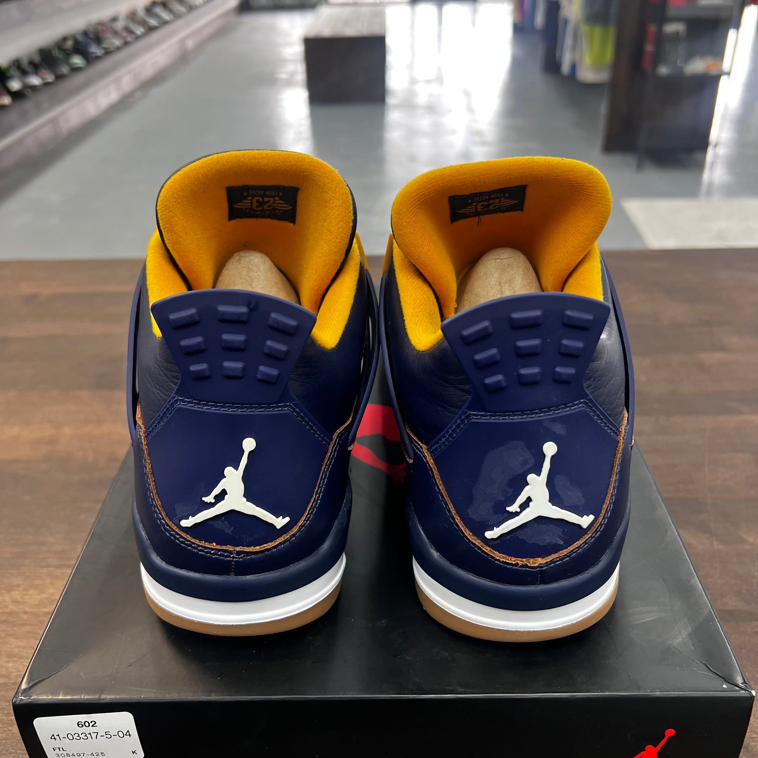Dunk from Above Jordan 4 (USED)
