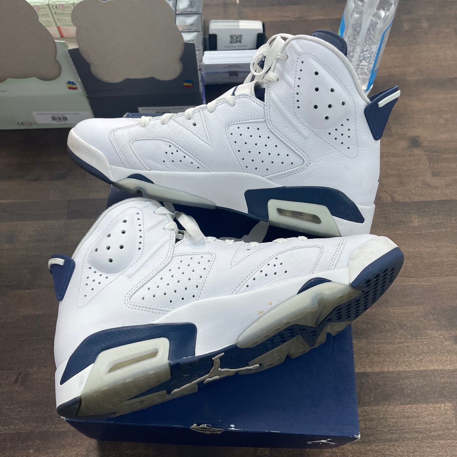 Midnight Navy Jordan 6 (USED)