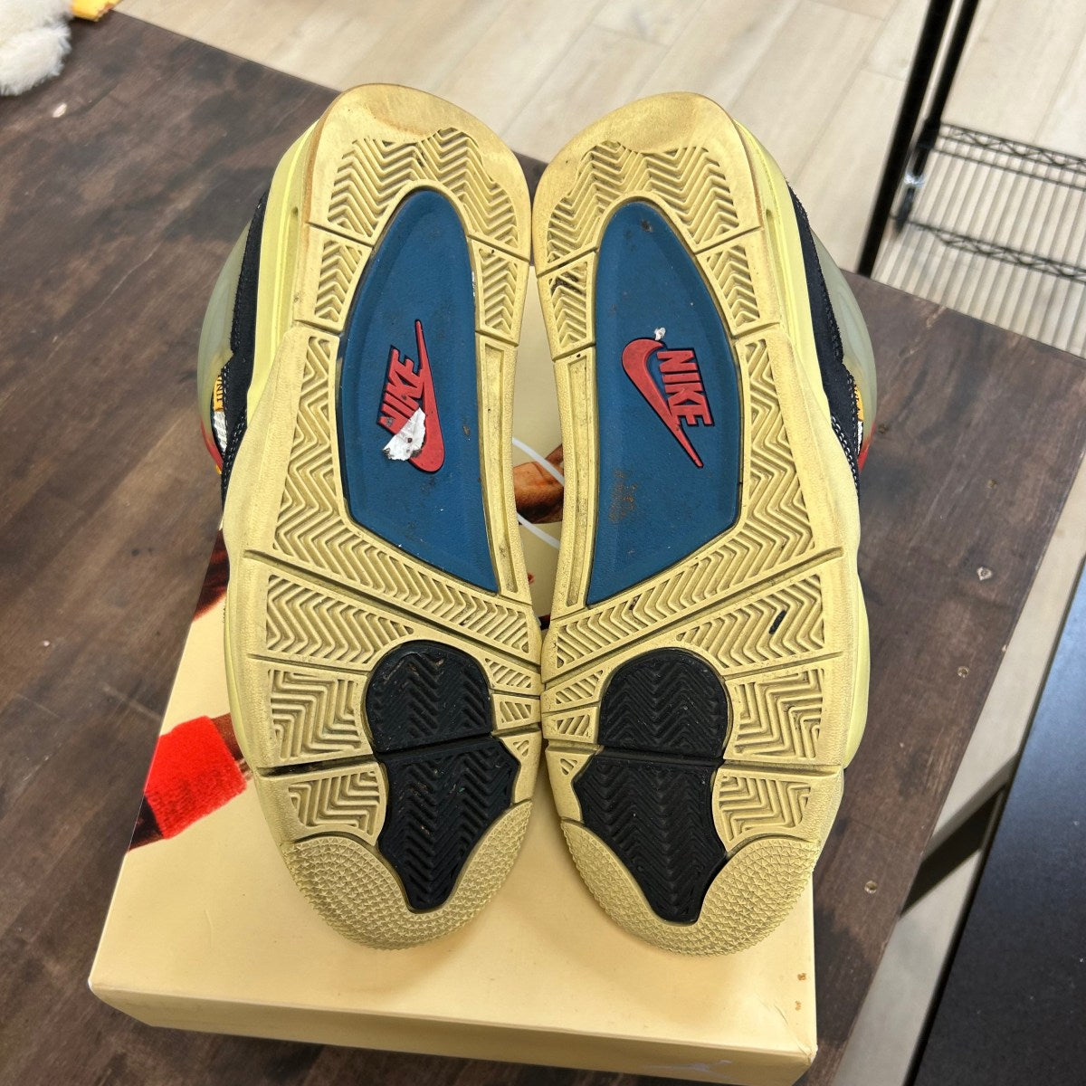 Jordan 4 Retro Union Off Noir - Image 5