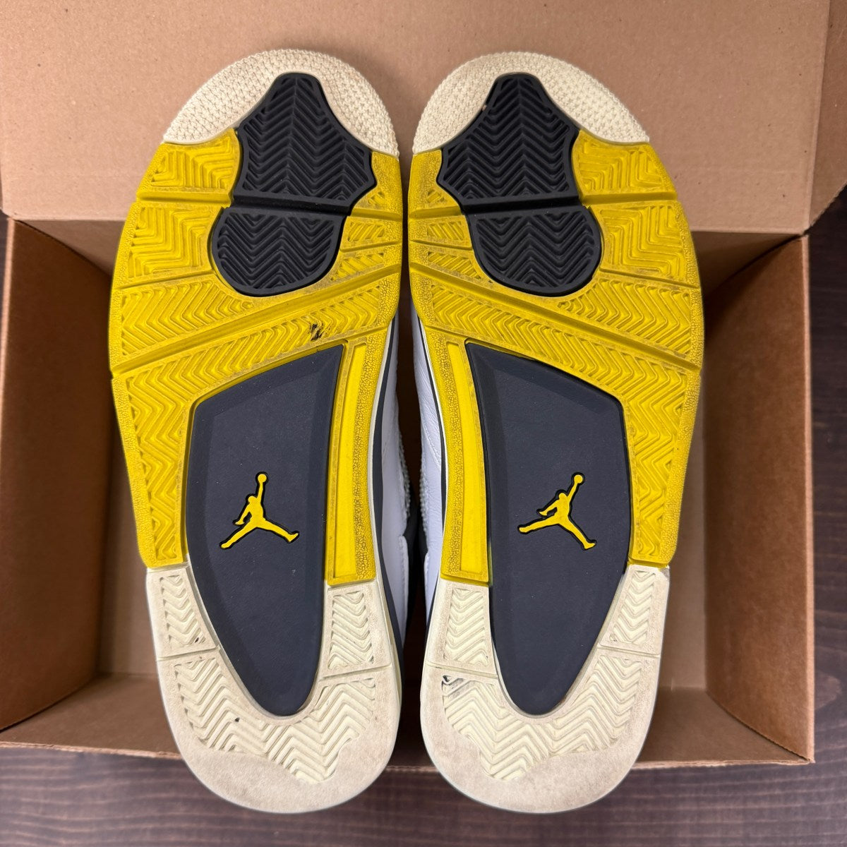 Jordan 4 Retro Vivid Sulfur (Women's) Size 10W (Pre-Owned) - Image 6