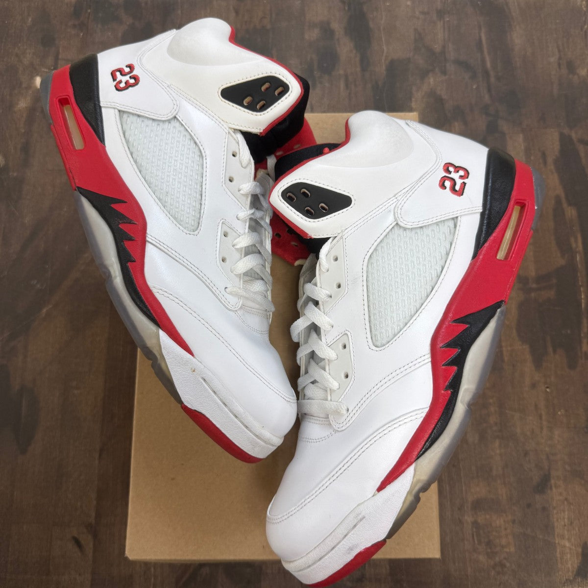 Jordan 5 Retro Fire Red Black Tongue (2013) Size 13 (Pre-Owned) - Image 1