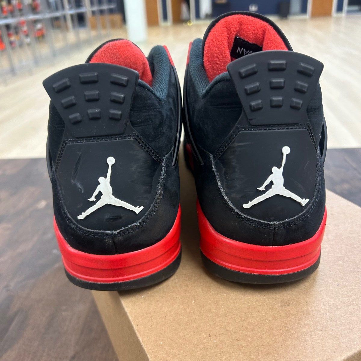 Jordan 4 Retro Red Thunder Size 14 (Pre-Owned) - Image 4