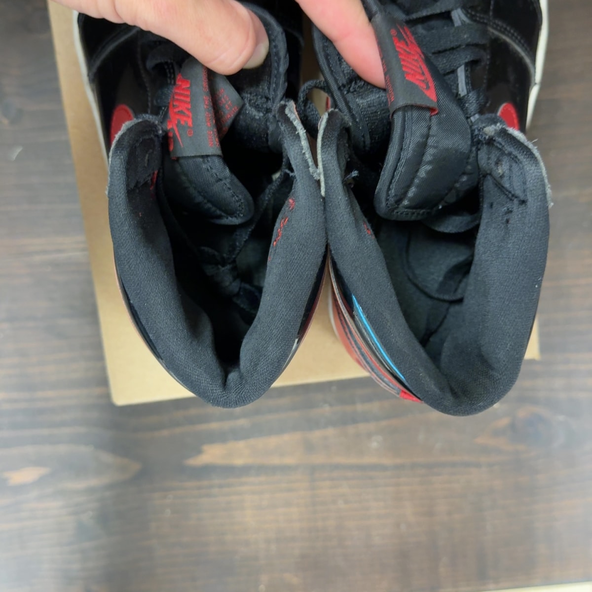 Jordan 1 Retro High OG Patent Bred Size 9 (Pre-Owned) - Image 6