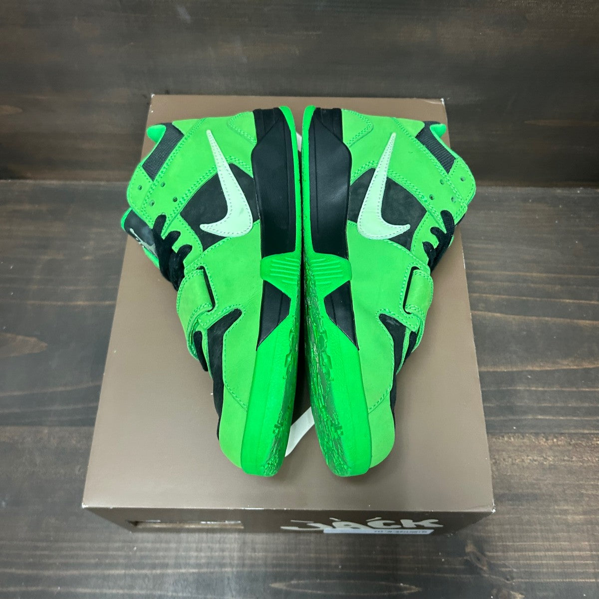 Jordan CJ1 T-Rexx Travis Scott Green Spark - Image 4