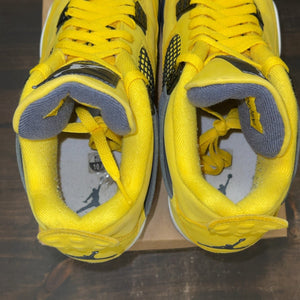 Jordan 4 Retro Lightning (2021) Size 10.5 (Pre-Owned) - Image 6