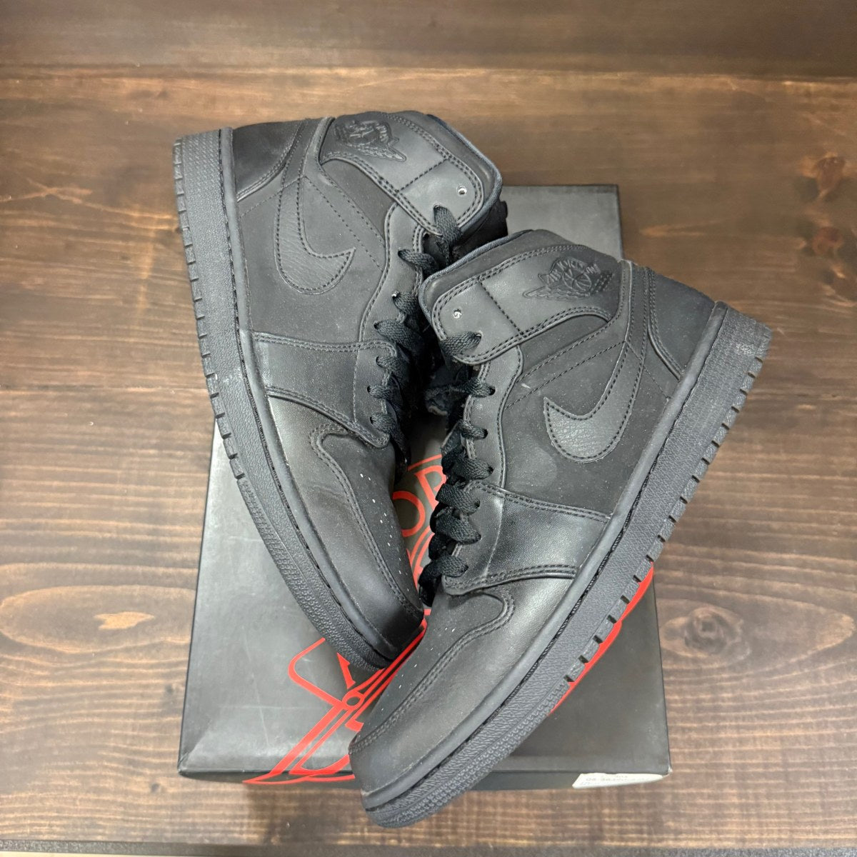 Jordan 1 Mid Triple Black (2014) - Image 2