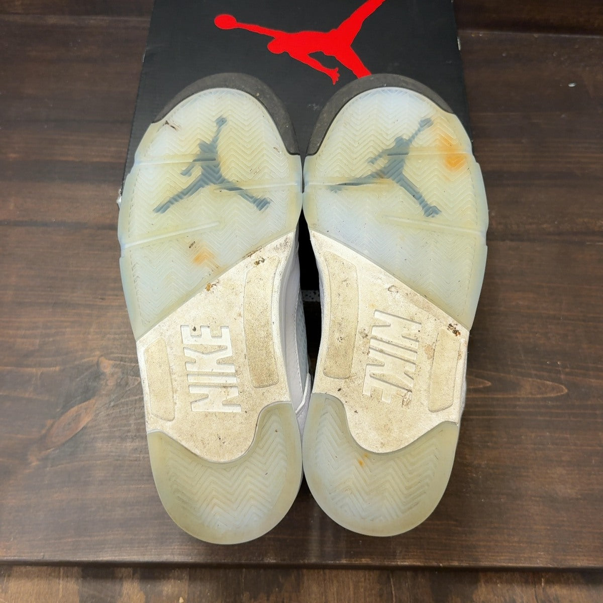 Jordan 5 Retro White Metallic (2026) - Image 9