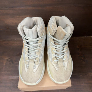 adidas Yeezy Desert Boot Salt Size 9 (Pre-Owned) - Image 3