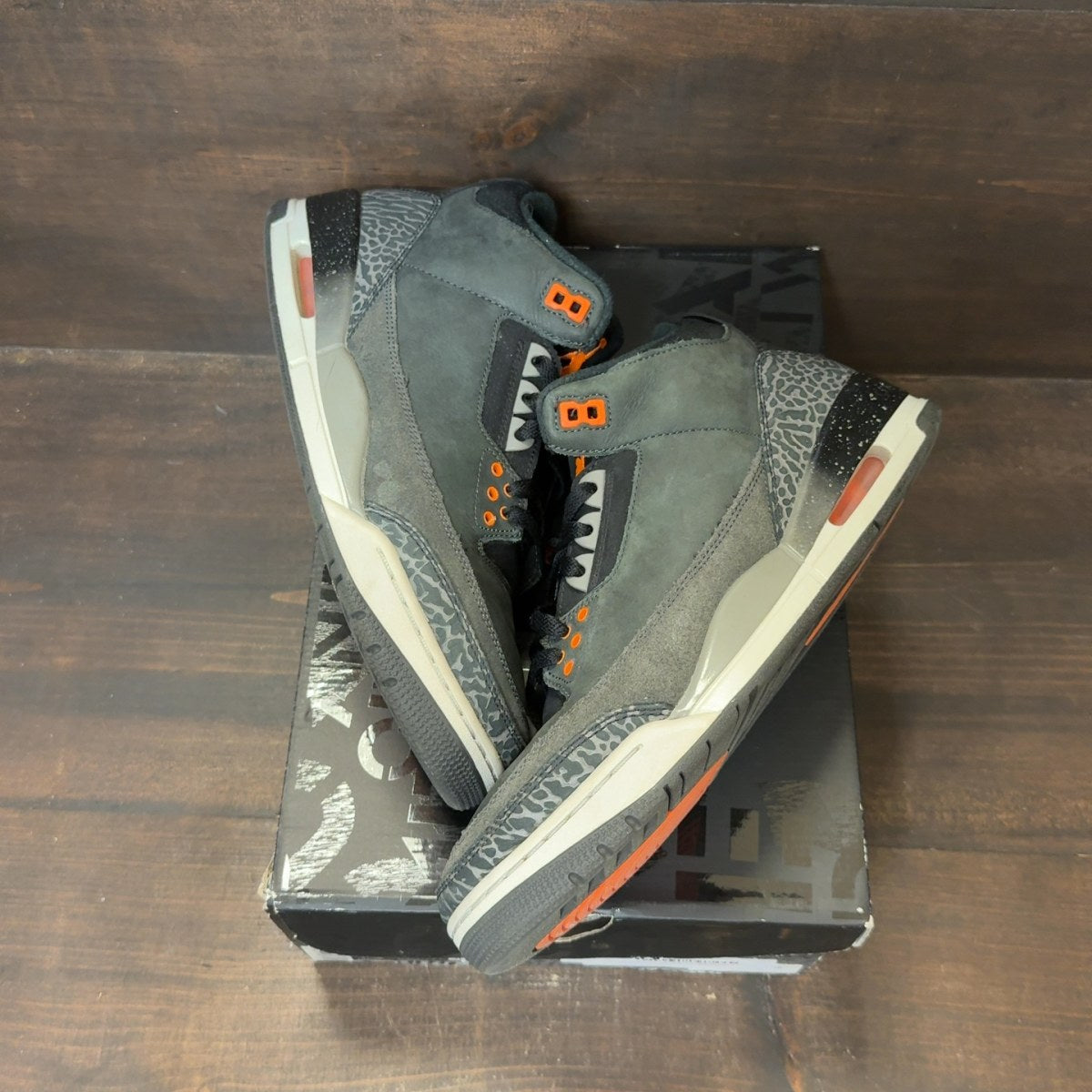 Jordan 3 Retro Fear Pack (2023) - Image 2