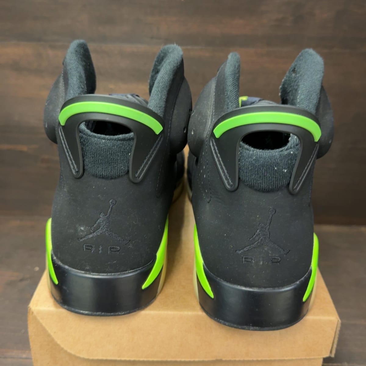 Jordan 6 Retro Electric Green Size 13 (Pre-Owned) - aux