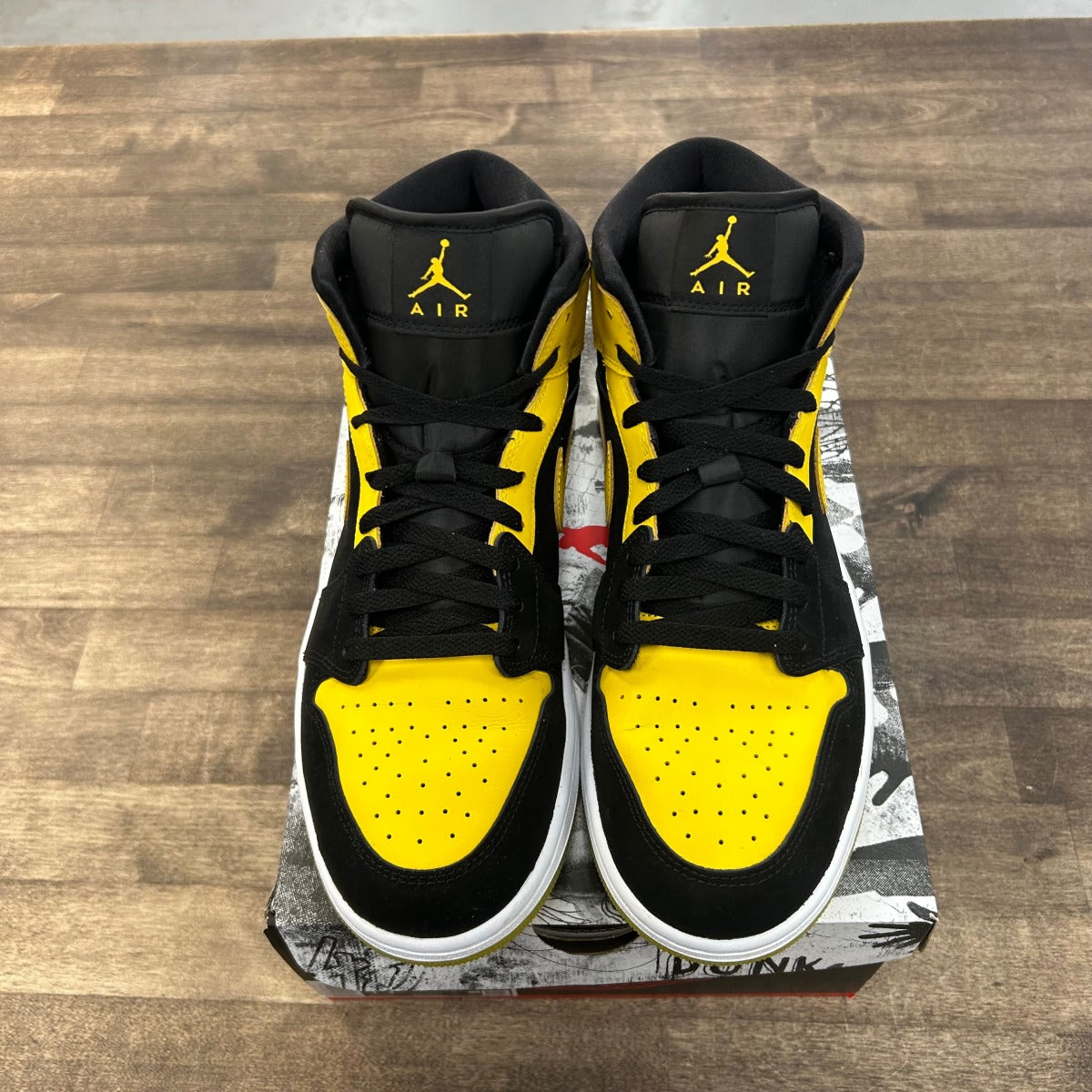 Jordan 1 Mid New Love (2025) - Image 2