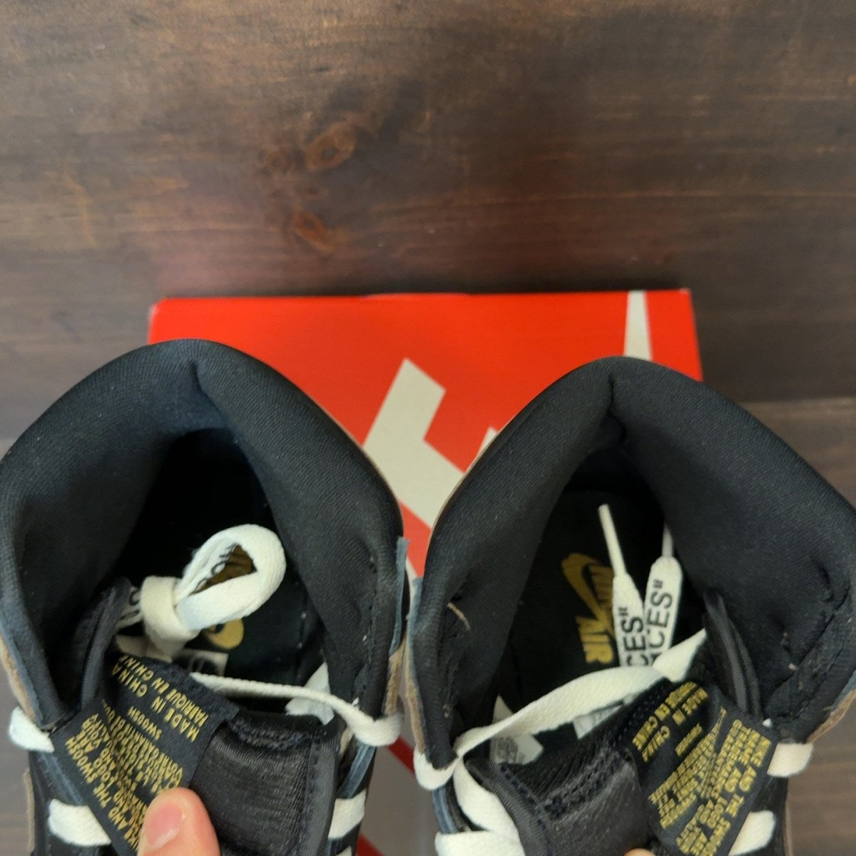 Jordan 1 Retro High OG Palomino (GS) Size 7Y (Pre-Owned) - Image 4