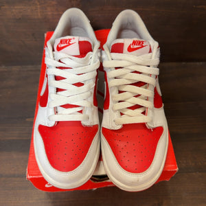 Nike Dunk Low Championship Red (GS) - Image 3