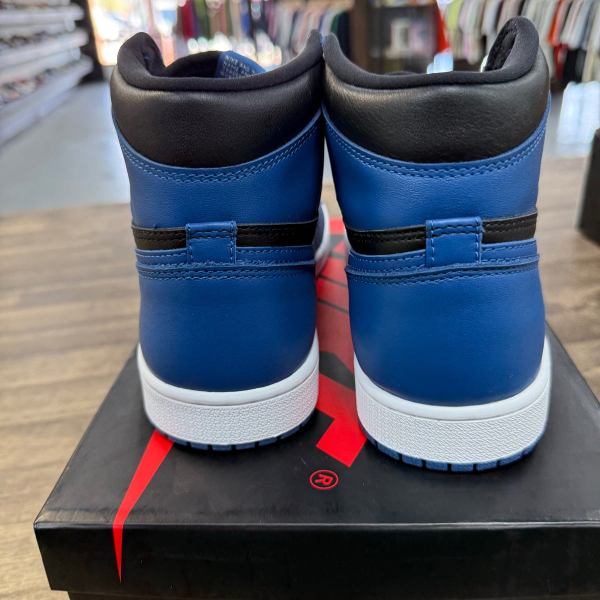 Jordan 1 Retro High OG Dark Marina Blue - Image 4