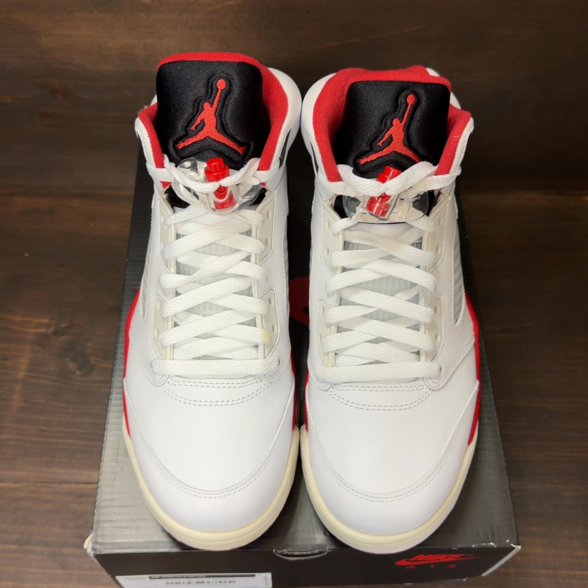 Jordan 5 Retro Fire Red Black Tongue (2013) Size 8 (Pre-Owned) - Image 3