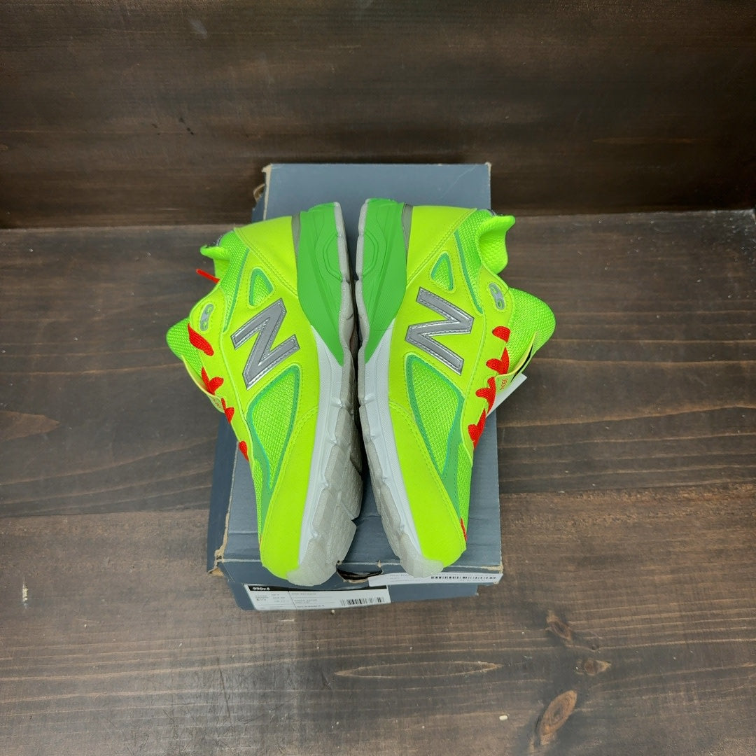 New Balance 990v4 DTLR Festive (GS) - Image 3
