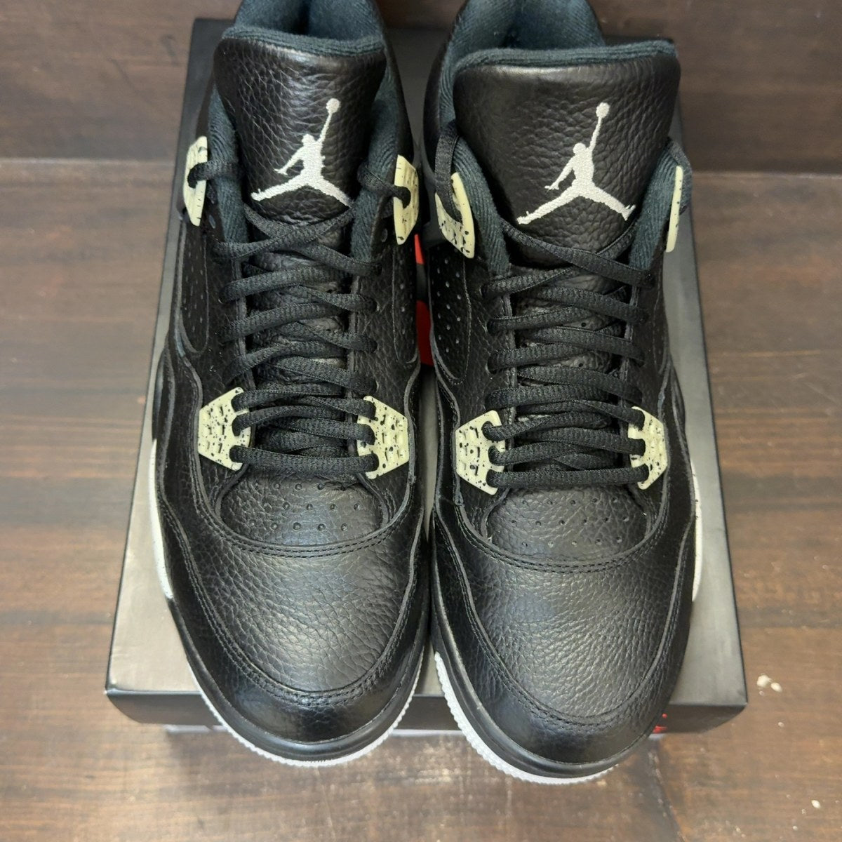 Jordan 4 Retro Oreo (2015) - Image 3