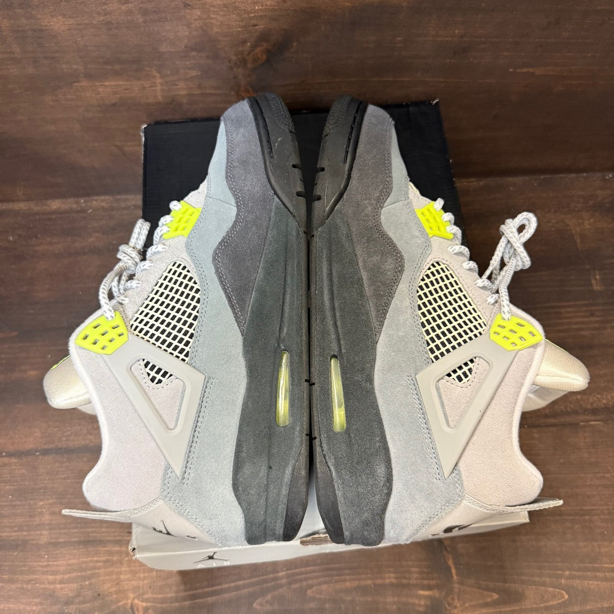 Jordan 4 Retro SE 95 Neon - Image 4