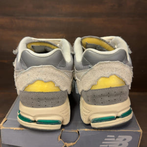 New Balance 2002R Protection Pack Rain Cloud Size 11 (Pre-Owned) - aux