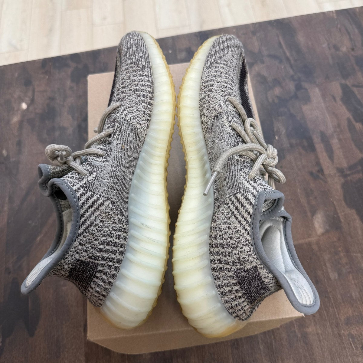 adidas Yeezy Boost 350 V2 Zyon Size 10.5 (Pre-Owned) - Image 4