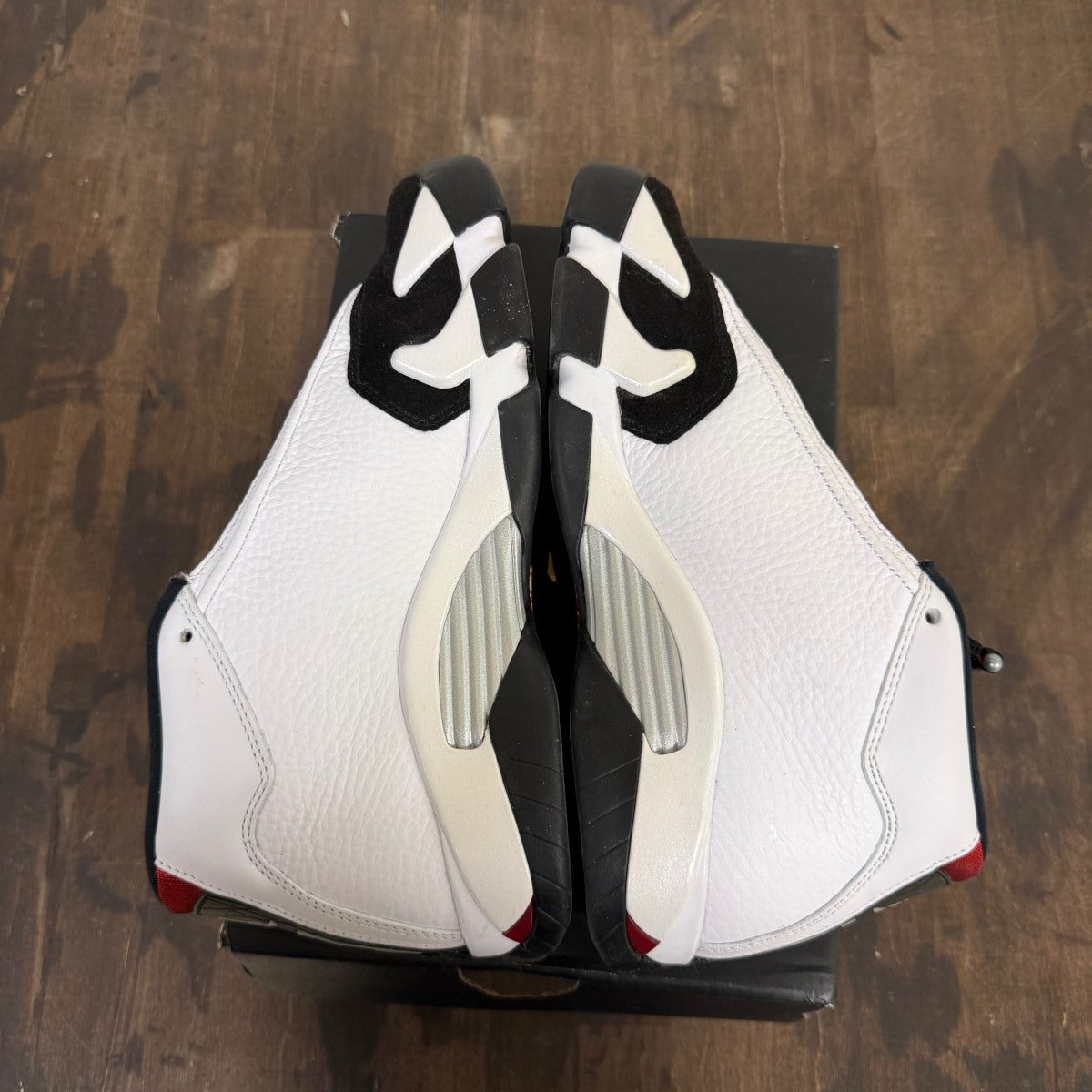 Jordan 14 Retro Black Toe (2024) (GS) - Image 4