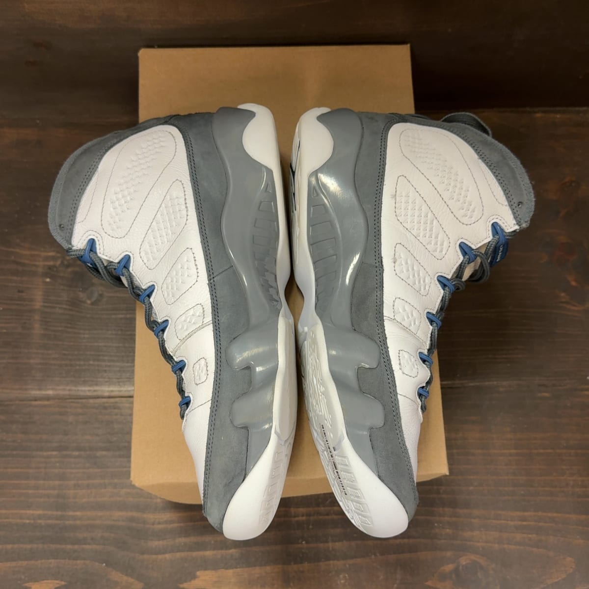 Jordan 9 Retro Flint Grey French Blue (2026) Size 10 (Pre-Owned) - aux