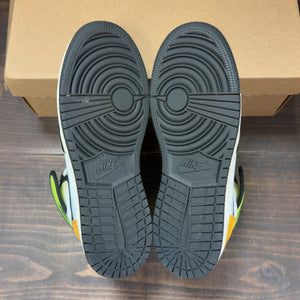Jordan 1 Retro High White Black Volt University Gold (GS) Size 6Y (Pre-Owned) - Image 6
