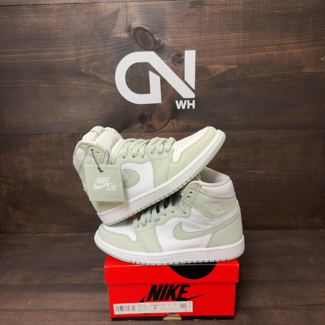 Jordan 1 Retro High OG Seafoam (Women's) Size 6.5W (Pre-Owned)
