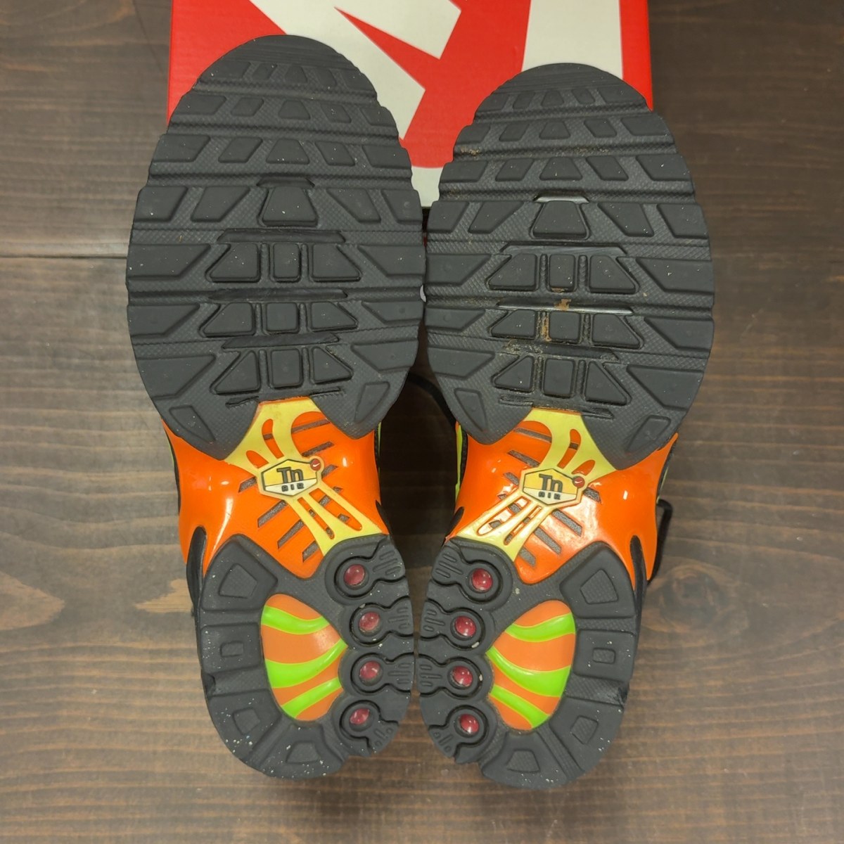 Nike Air Max Plus GS 'Black Volt Total Orange' Size 5 (Pre-Owned) - Image 8